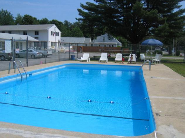 Knotty Pine Motel Salisbury Buitenkant foto