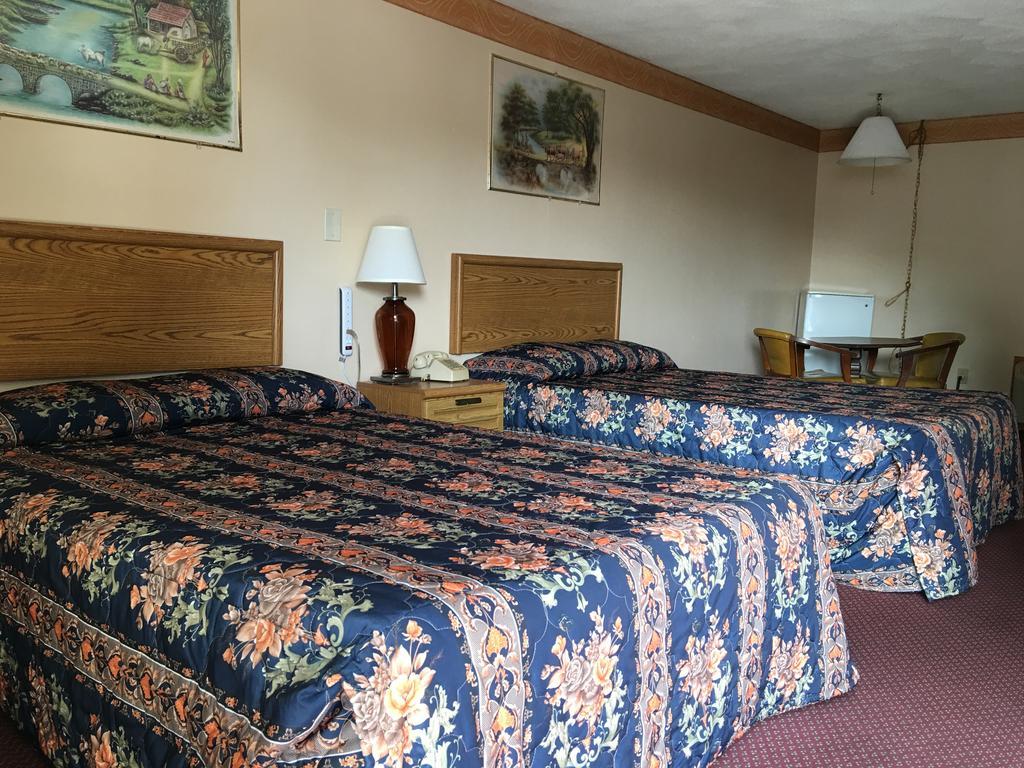 Knotty Pine Motel Salisbury Buitenkant foto